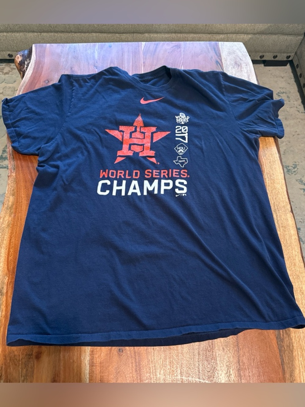 Nike Men’s Navy Tee Houston Astros World Series 2017 Graphics Size XL